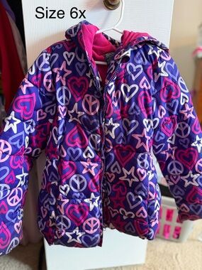 Girls Purple Heart & Peace Puffer Jacket - Size 6X
